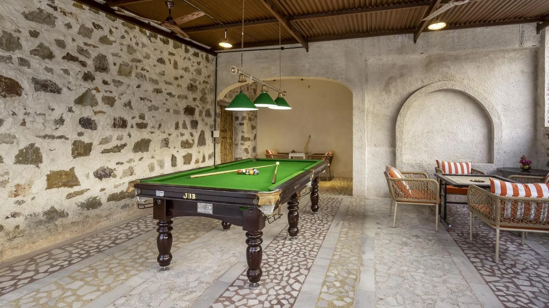 Maya Luxury The Quila أُودايبور