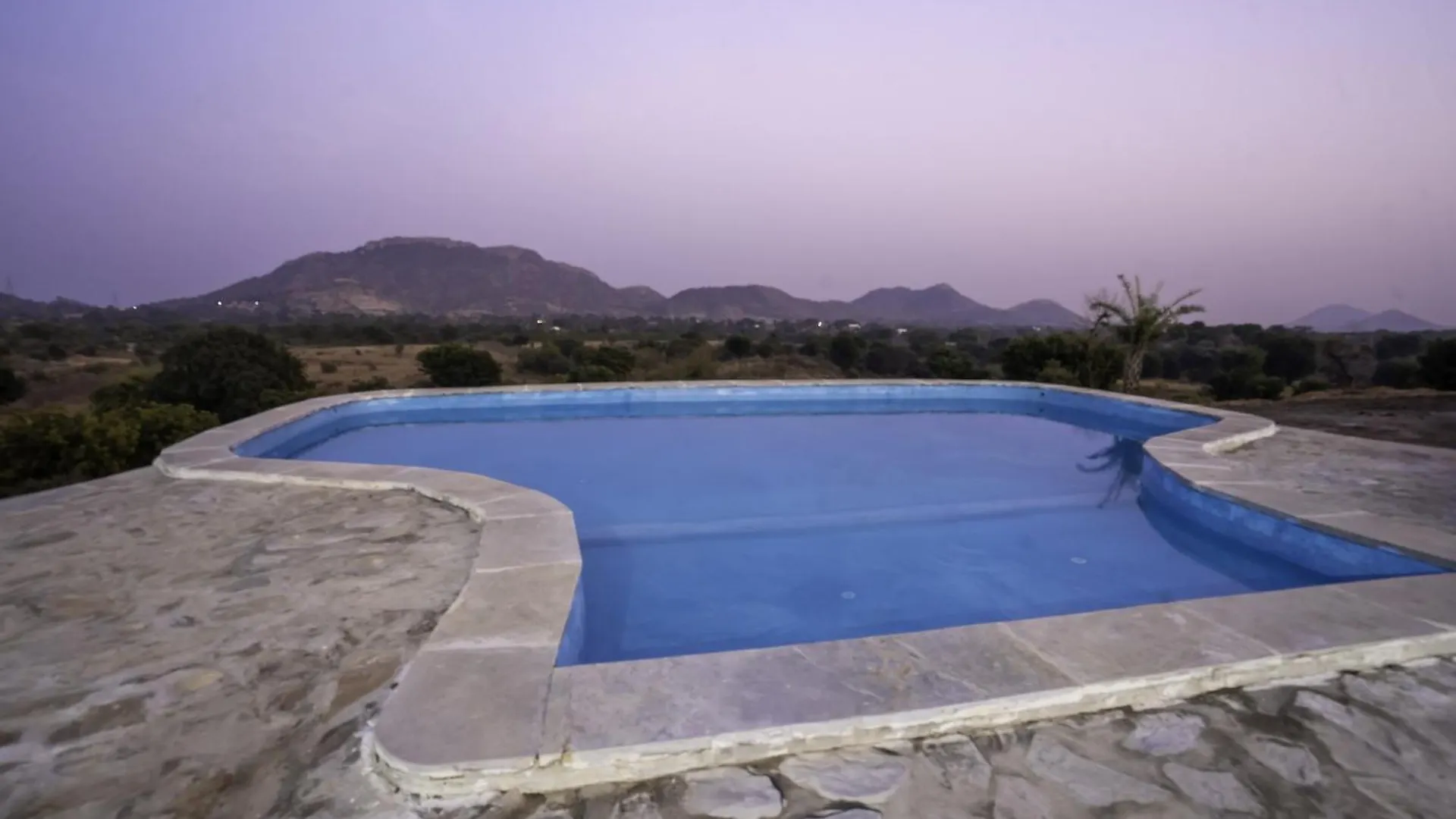 منتجع Maya Luxury The Quila أُودايبور