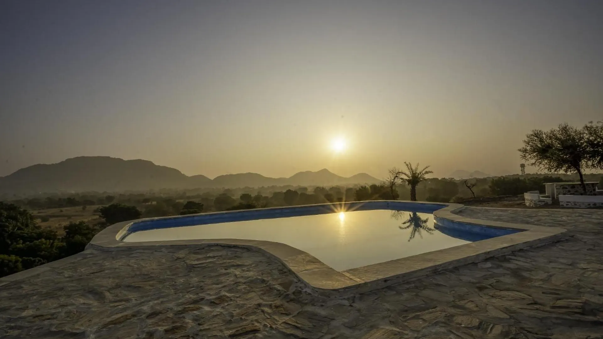 منتجع Maya Luxury The Quila أُودايبور