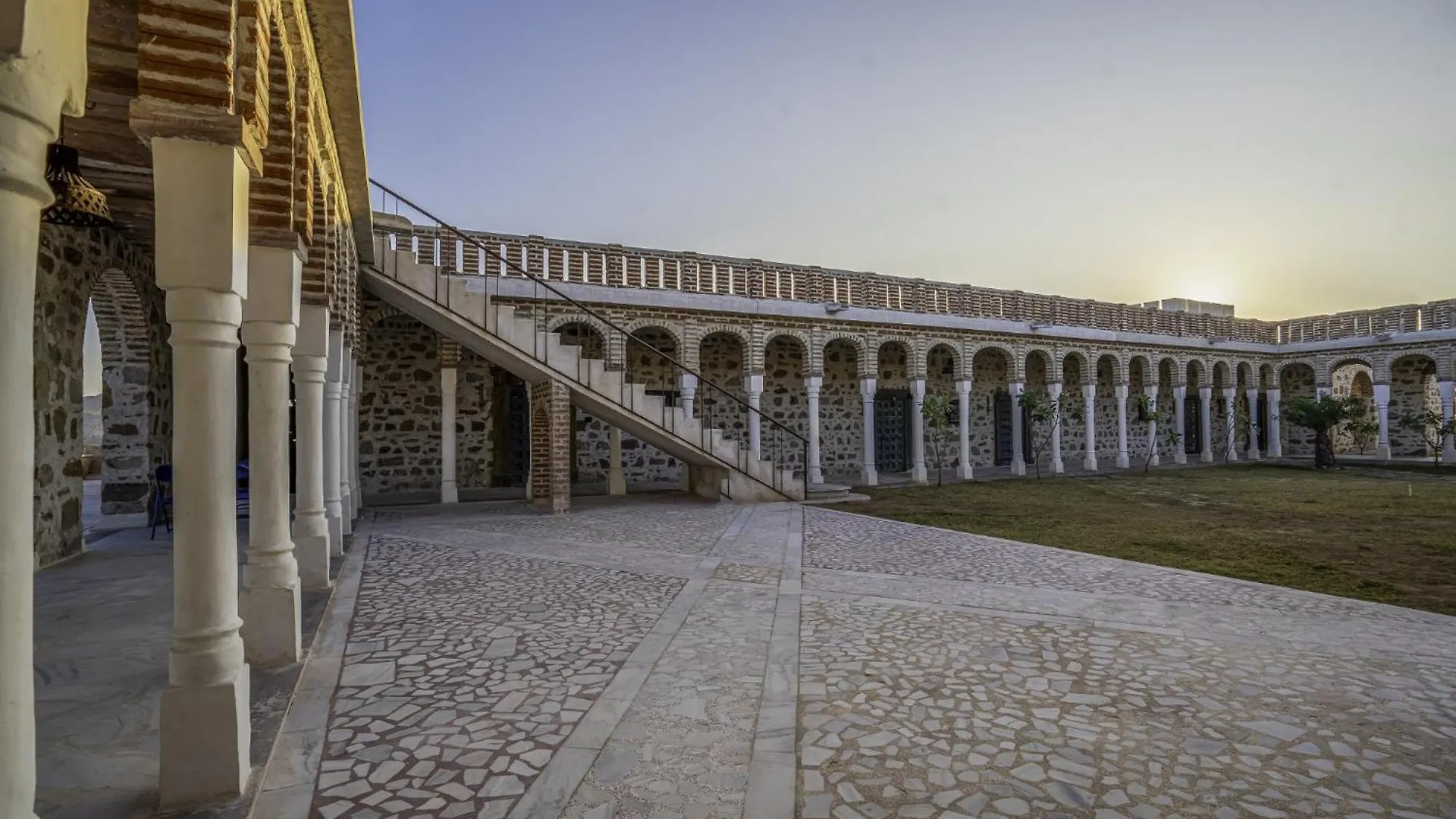 Maya Luxury The Quila أُودايبور